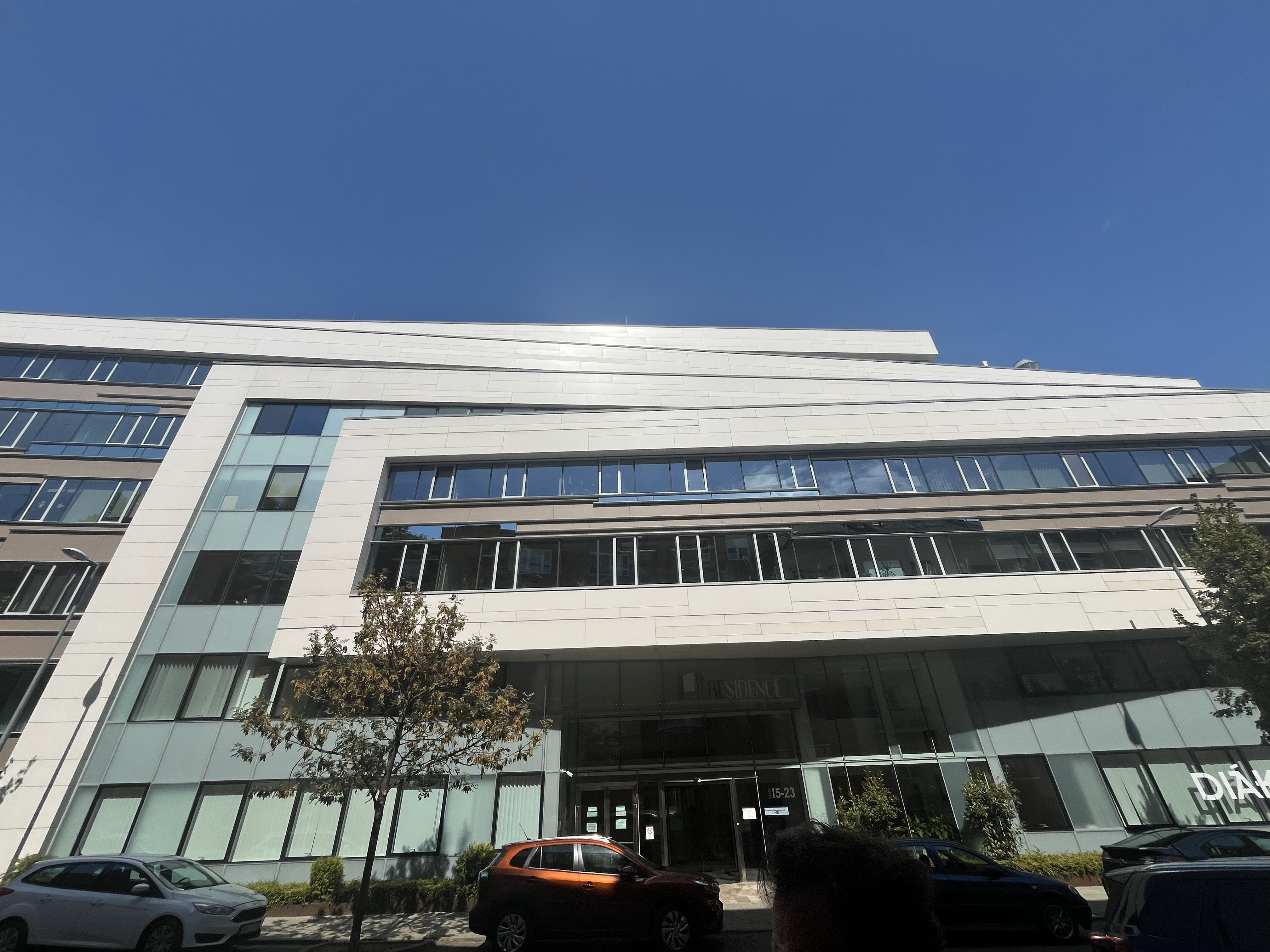 Residence Irodaház fitout kialakítás