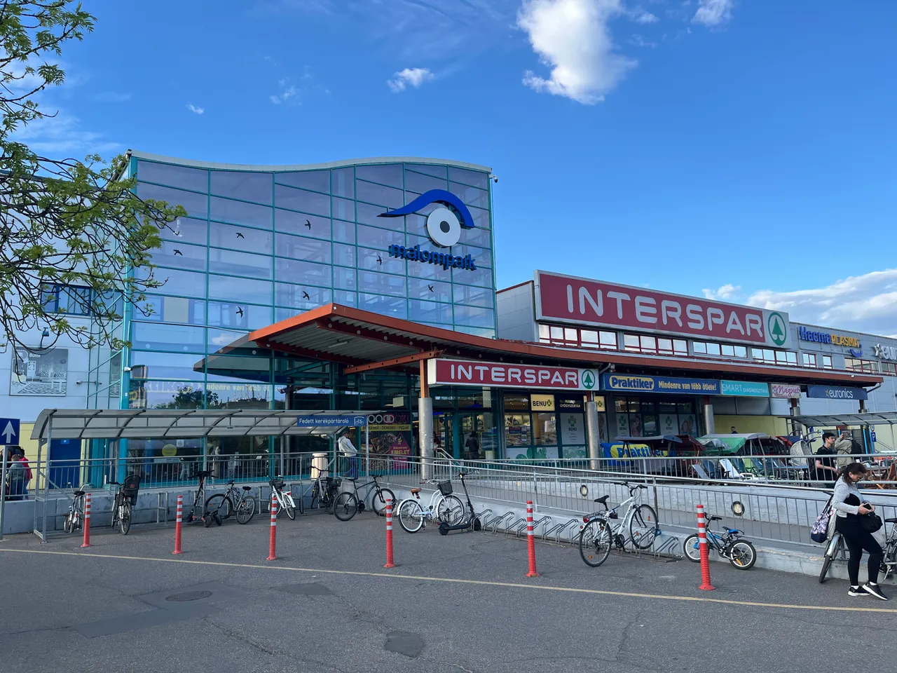 Malompark I. Debrecen, PRAKTIKER és INTERSPAR áruházak